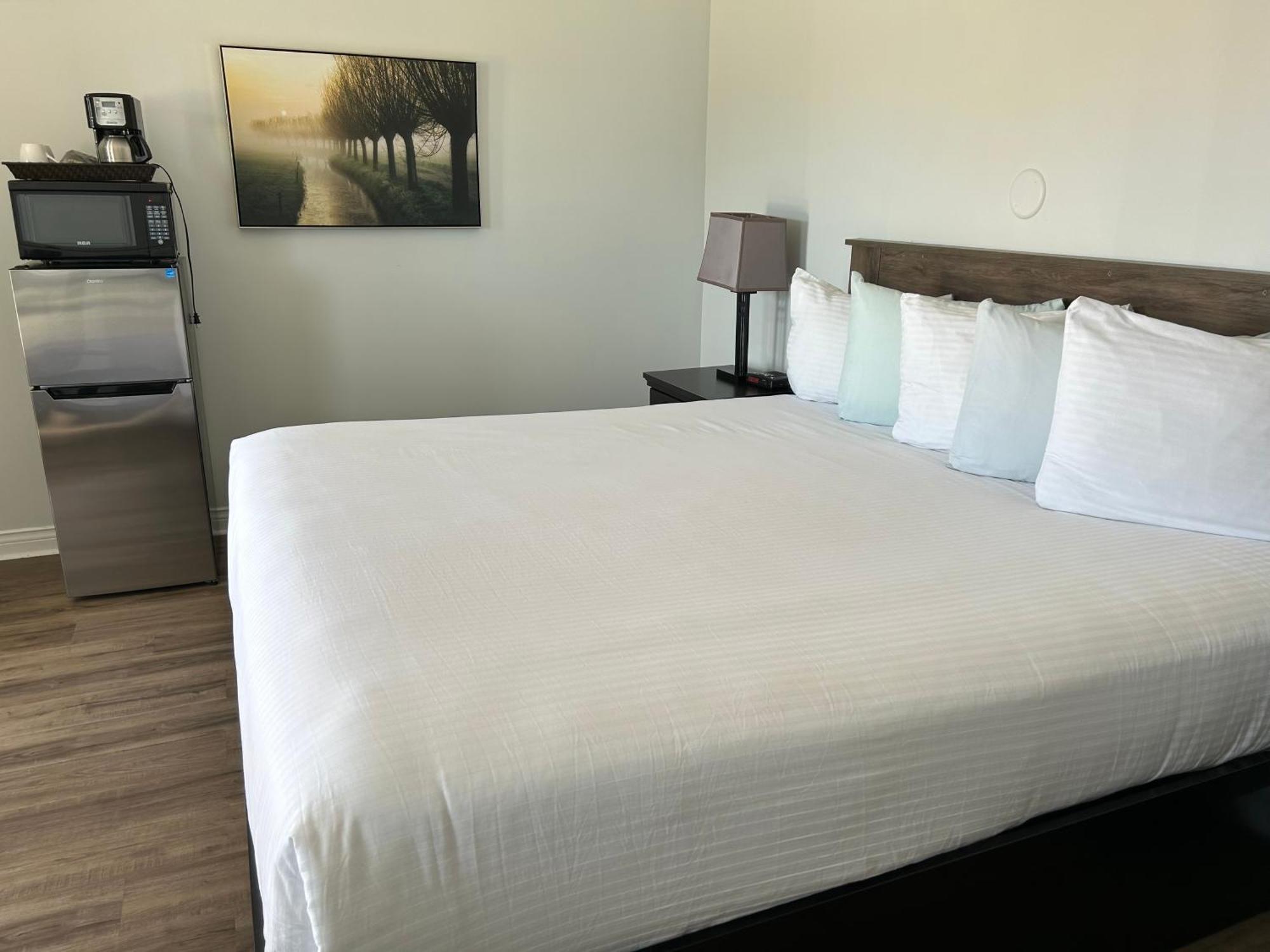 Middleton Motel & Suites Extérieur photo