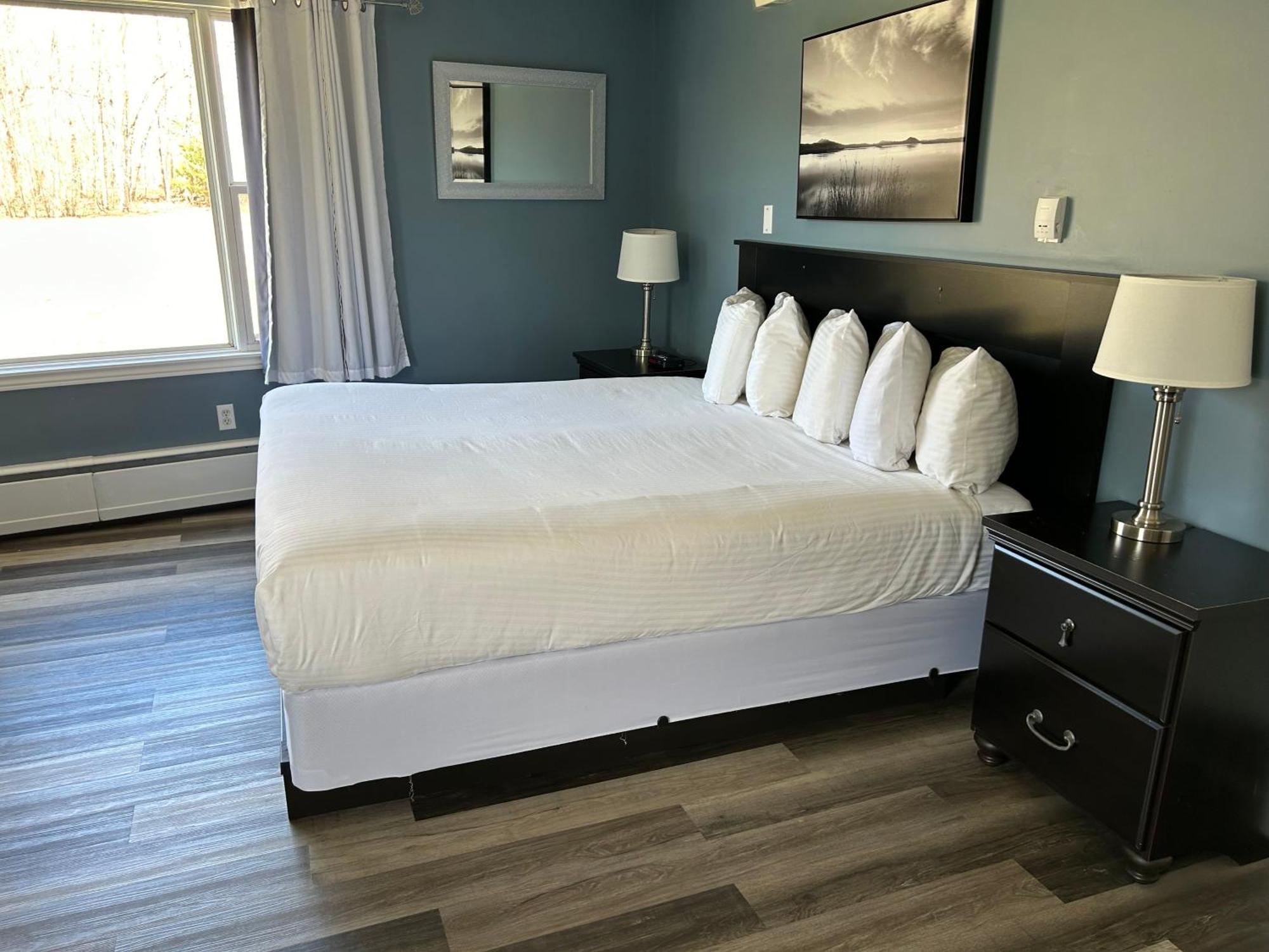 Middleton Motel & Suites Extérieur photo